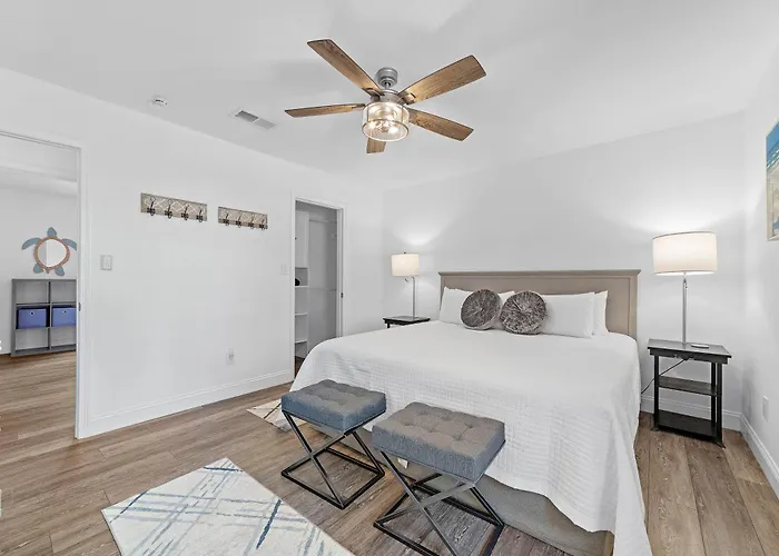 Bayside Bliss * Pensacola